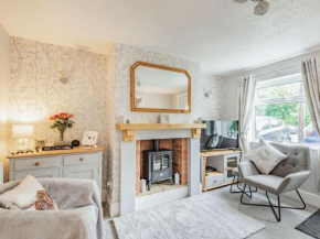 Comfy Kozy Cottage
